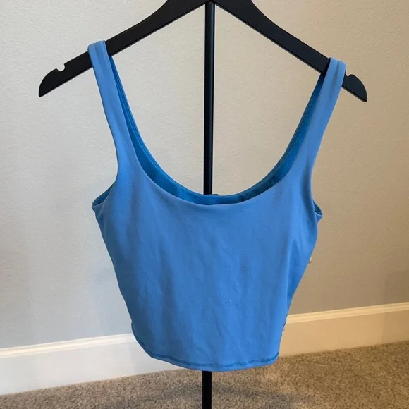 Vuori daily crop in isle blue size medium - Picture 2 of 3